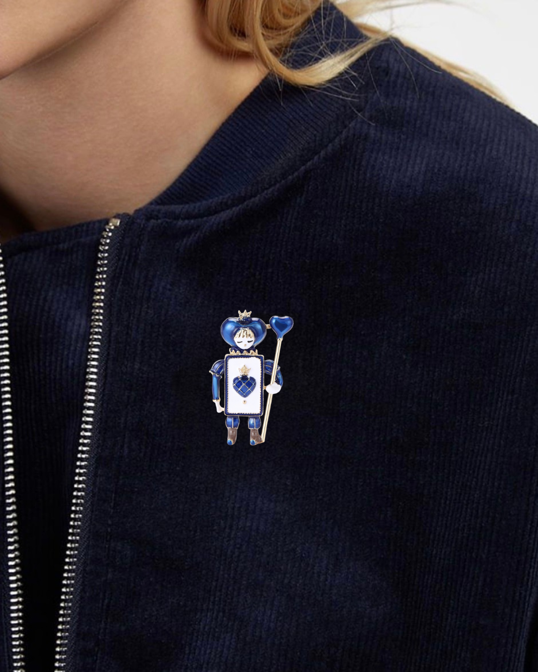 Broochly
