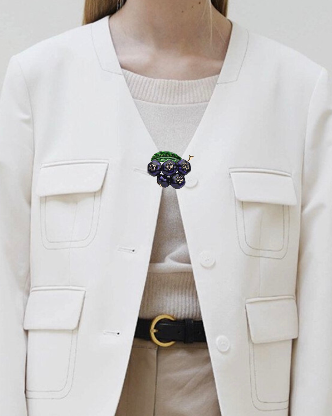 Broochly