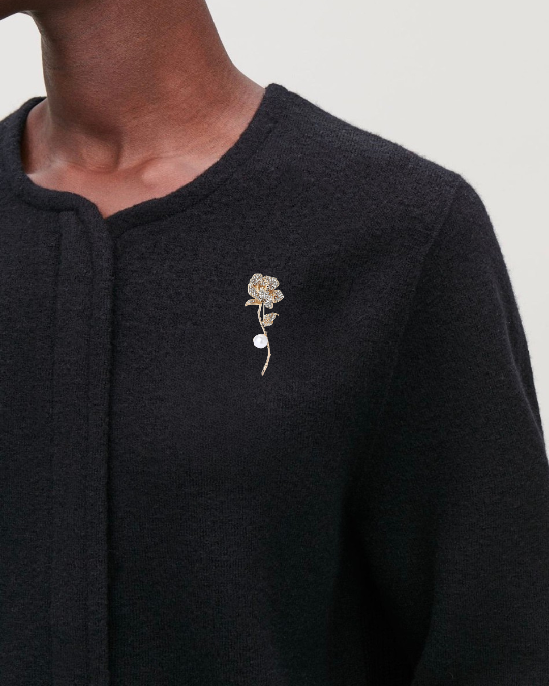 Broochly