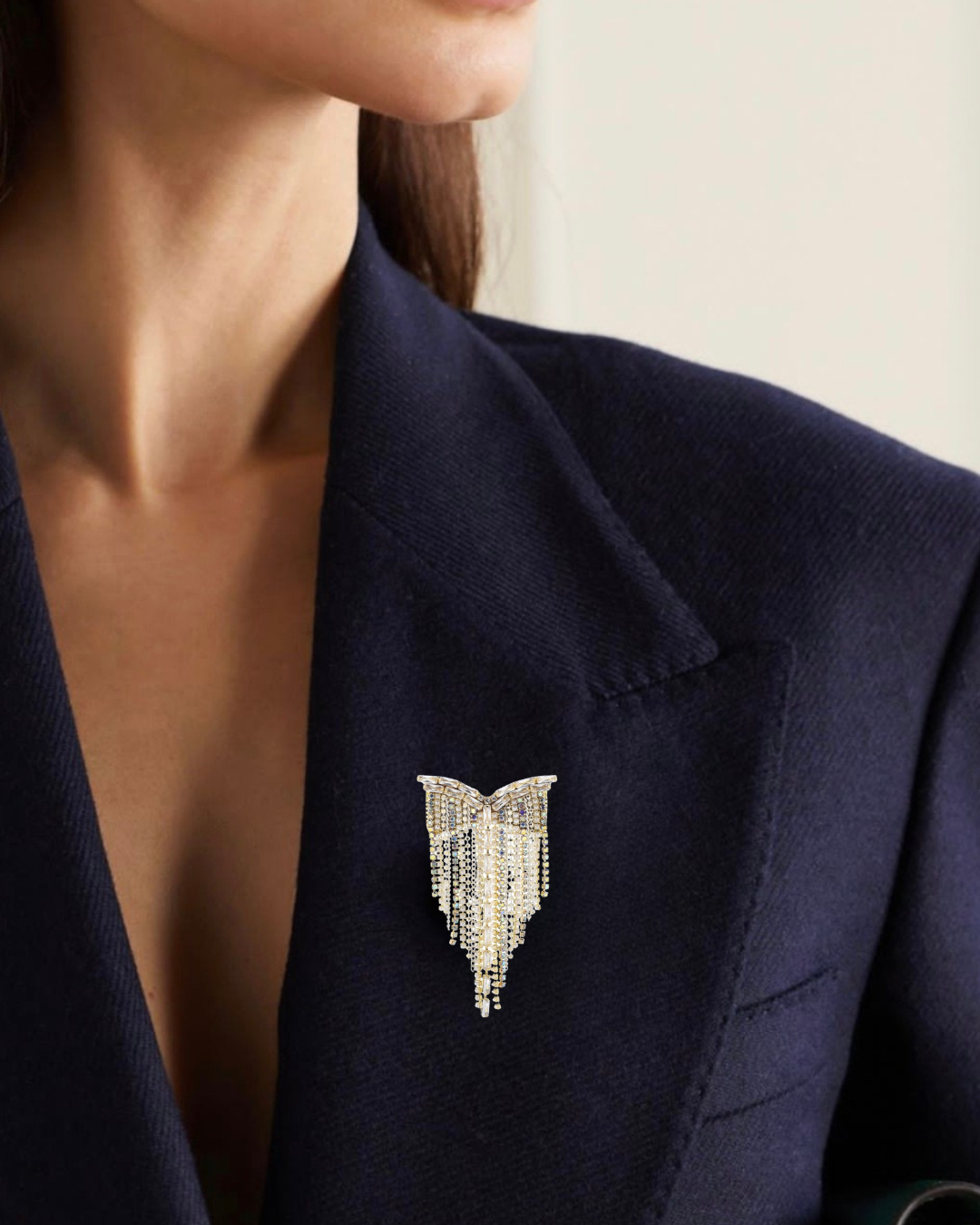 Broochly