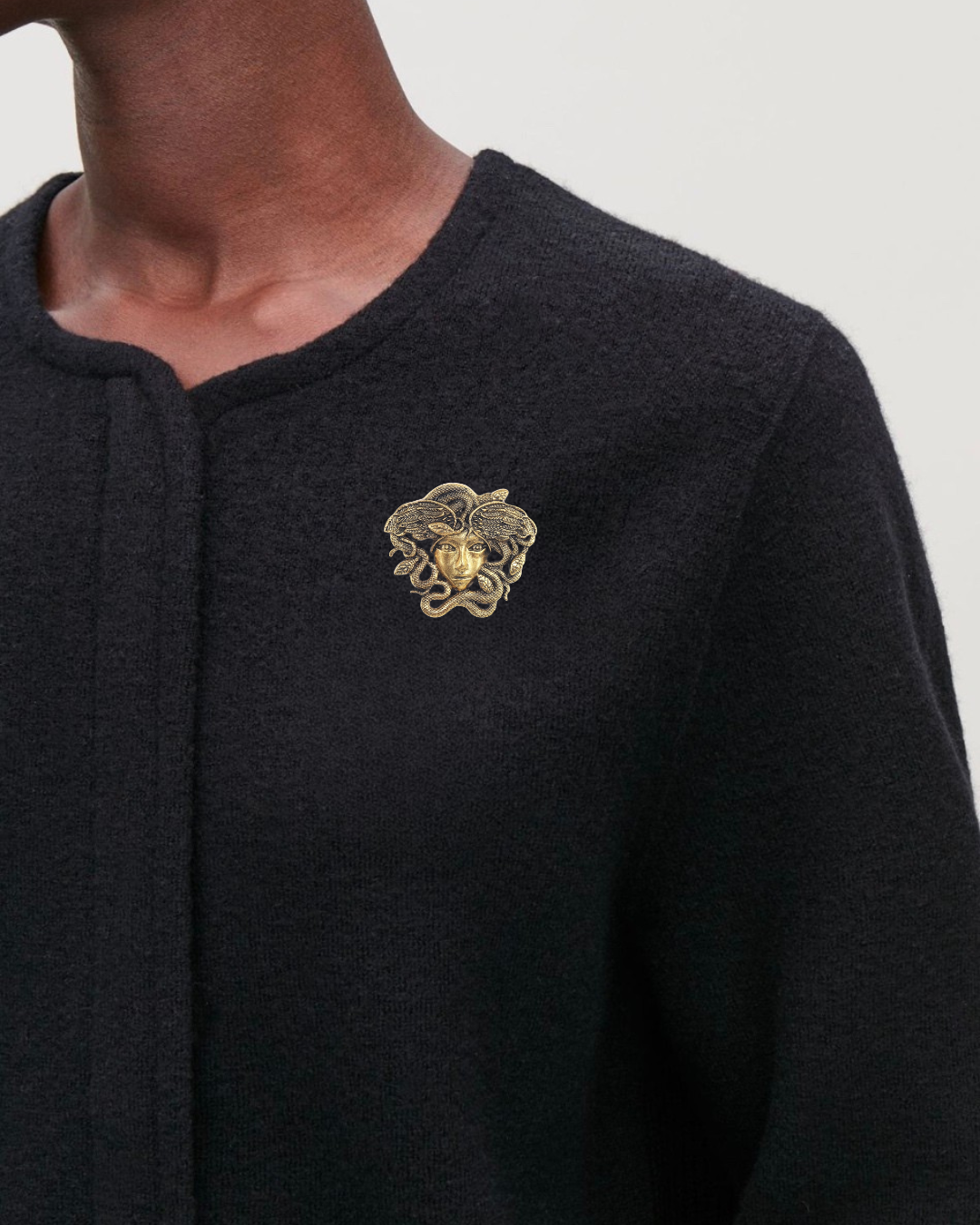 Broochly